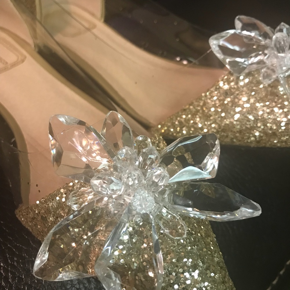 Gold Glitter Flat with Crystals